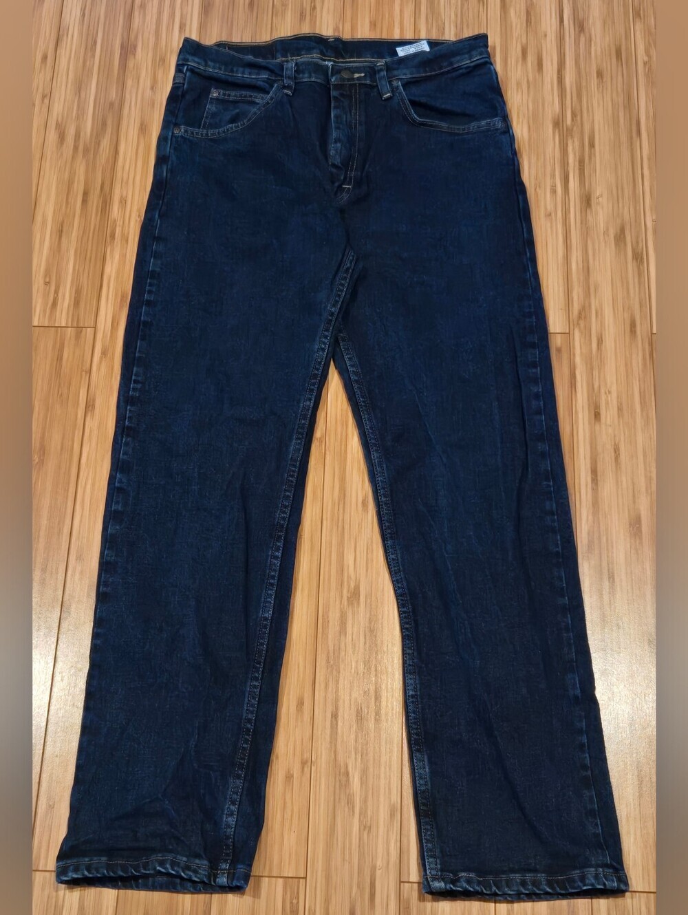 Wrangler Classic Men's Dark Blue Denim Jeans